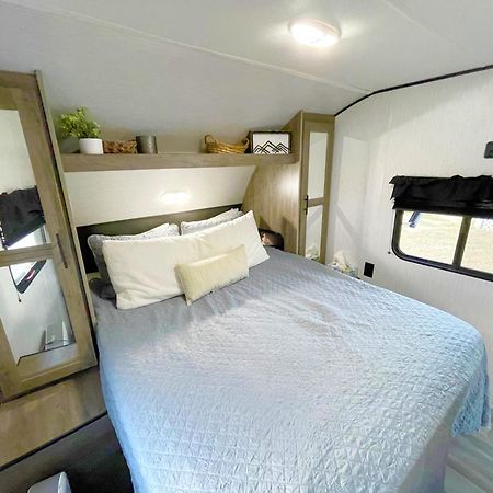 Rv Located On Private Property, Providing Access To The Guadalupe River, Accommodates Up To 5 Guests Нью Браунфелс Экстерьер фото